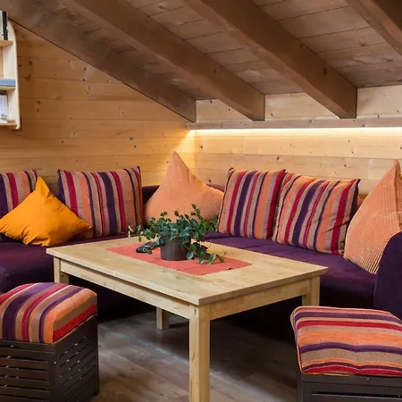 Rutsche Hostel